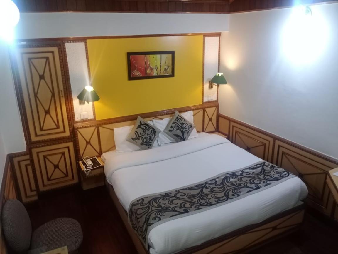 Hotel Sangeet Shimla Eksteriør billede