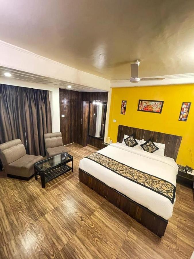 Hotel Sangeet Shimla Eksteriør billede